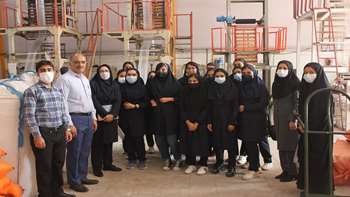بازدید دانش آموزان از شرکت صبا کار یلدای سهند در قالب اردوی ایران گشت